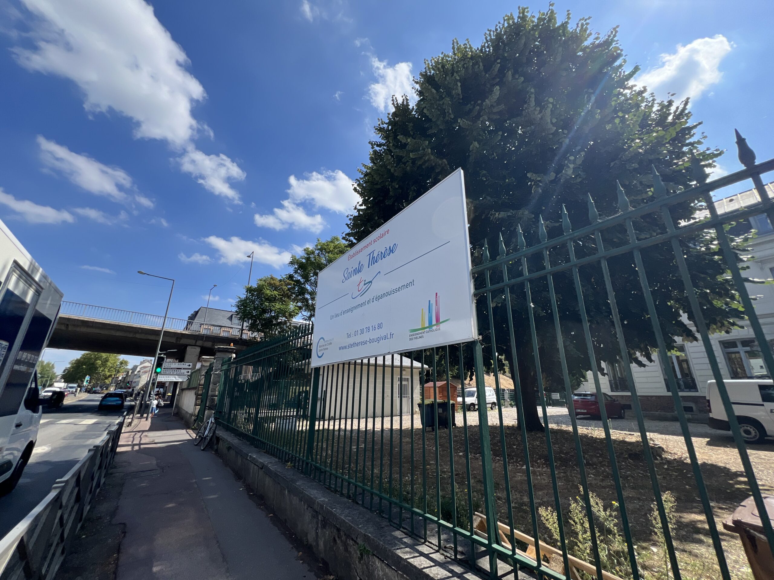 Ecole et collège privé Sainte-Thérèse pour vendre un bien à Bougival